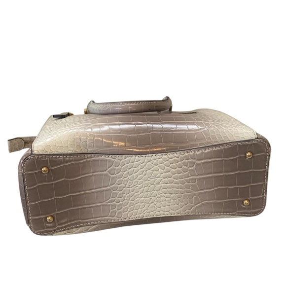 *NWOT* GUESS G James Girlfriend Beige Ombre Crocodile Embossed Satchel - Picture 6 of 12